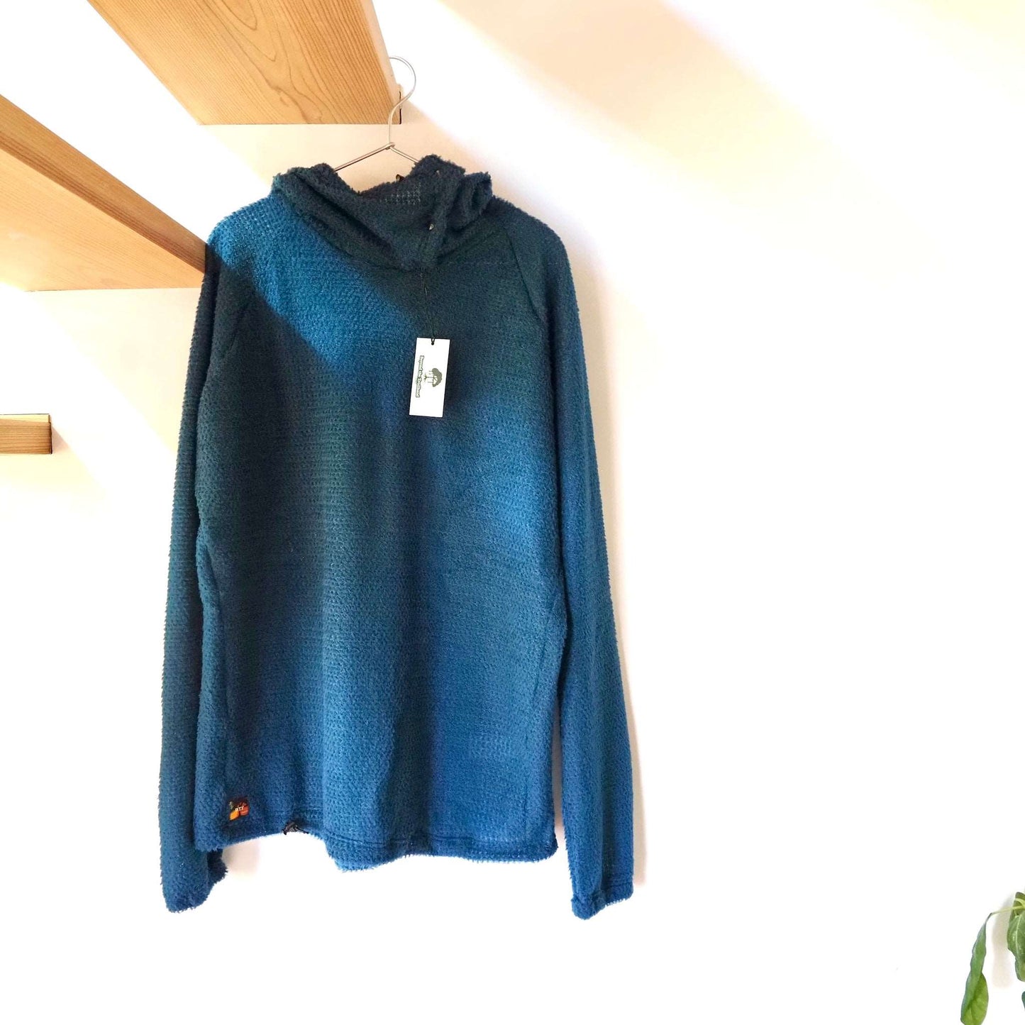 Beyond the Trailhead Gear co / Alpha Direct Rip-Back Hoodie 90