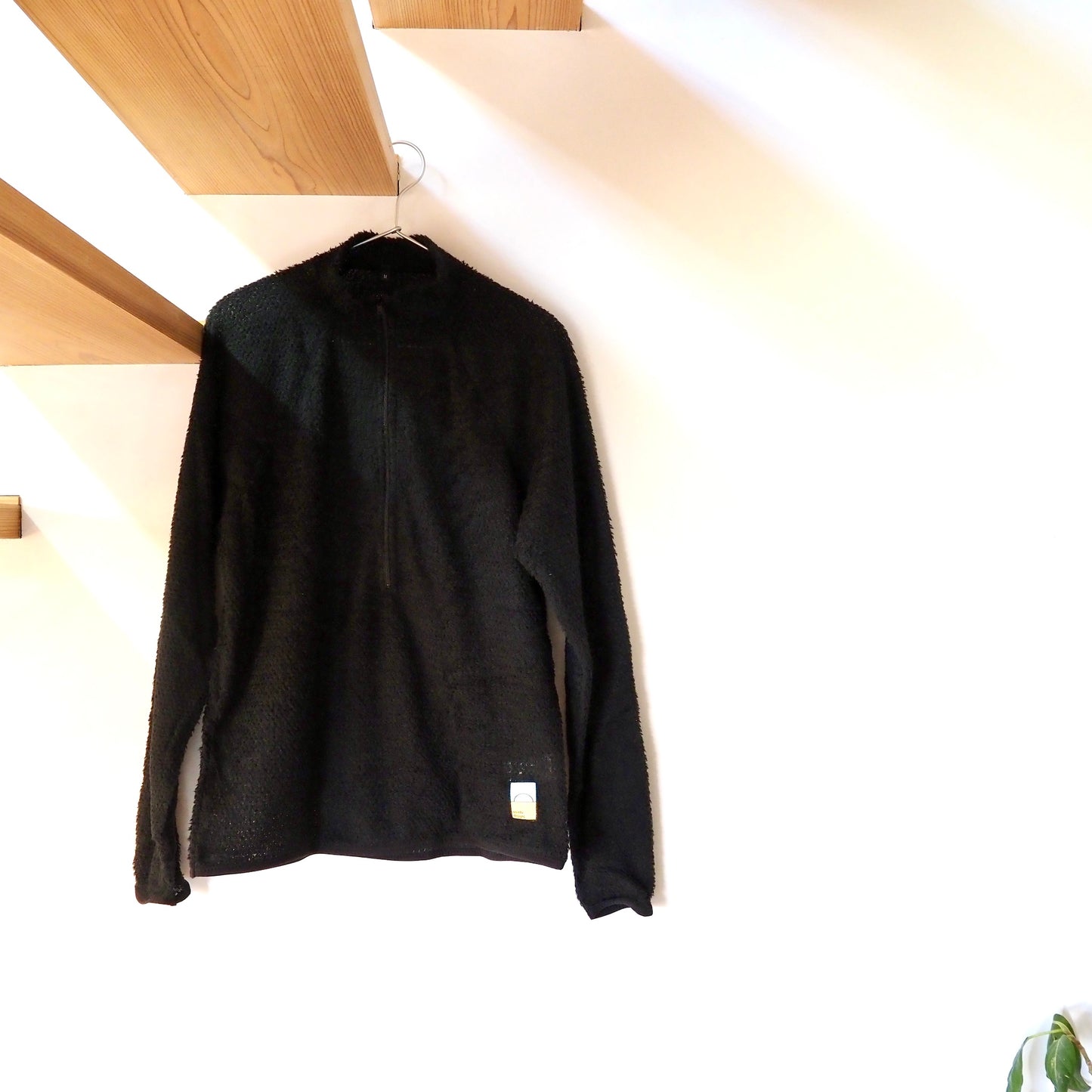 Senchi Designs / ALPHA 90 CREWNECK W HALF ZIP